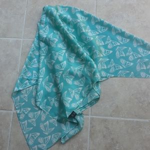 Lladro Turquoise and White Scarf
